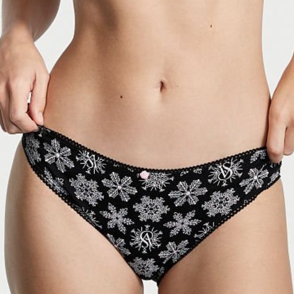❄❄❄VS Snowflake 100% Cotton Bikini Panty Christmas Winter Holiday NWT - Picture 2 of 16